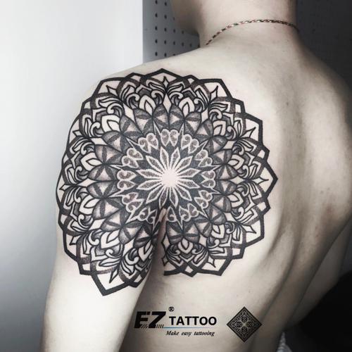 om mandala tattoo,Om Mandala Tattoo: A Detailed Multidimensional Introduction